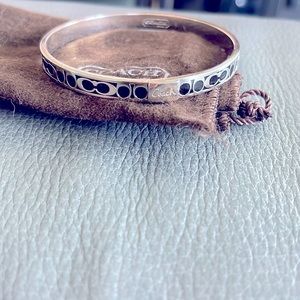 🖤 COACH 🩶 Bangle- this retired beauty is in great condition!